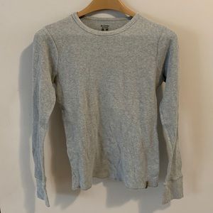 Columbia, size medium, grey thermal long sleeve